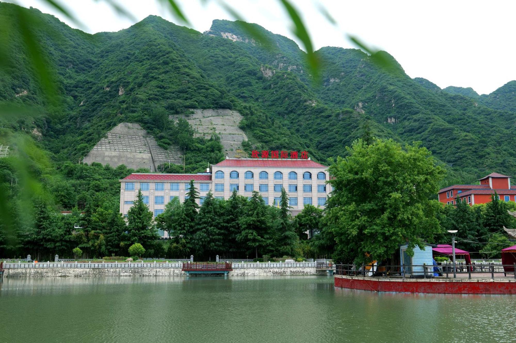 Huashan Xinghe International Hotel Huayin Bagian luar foto