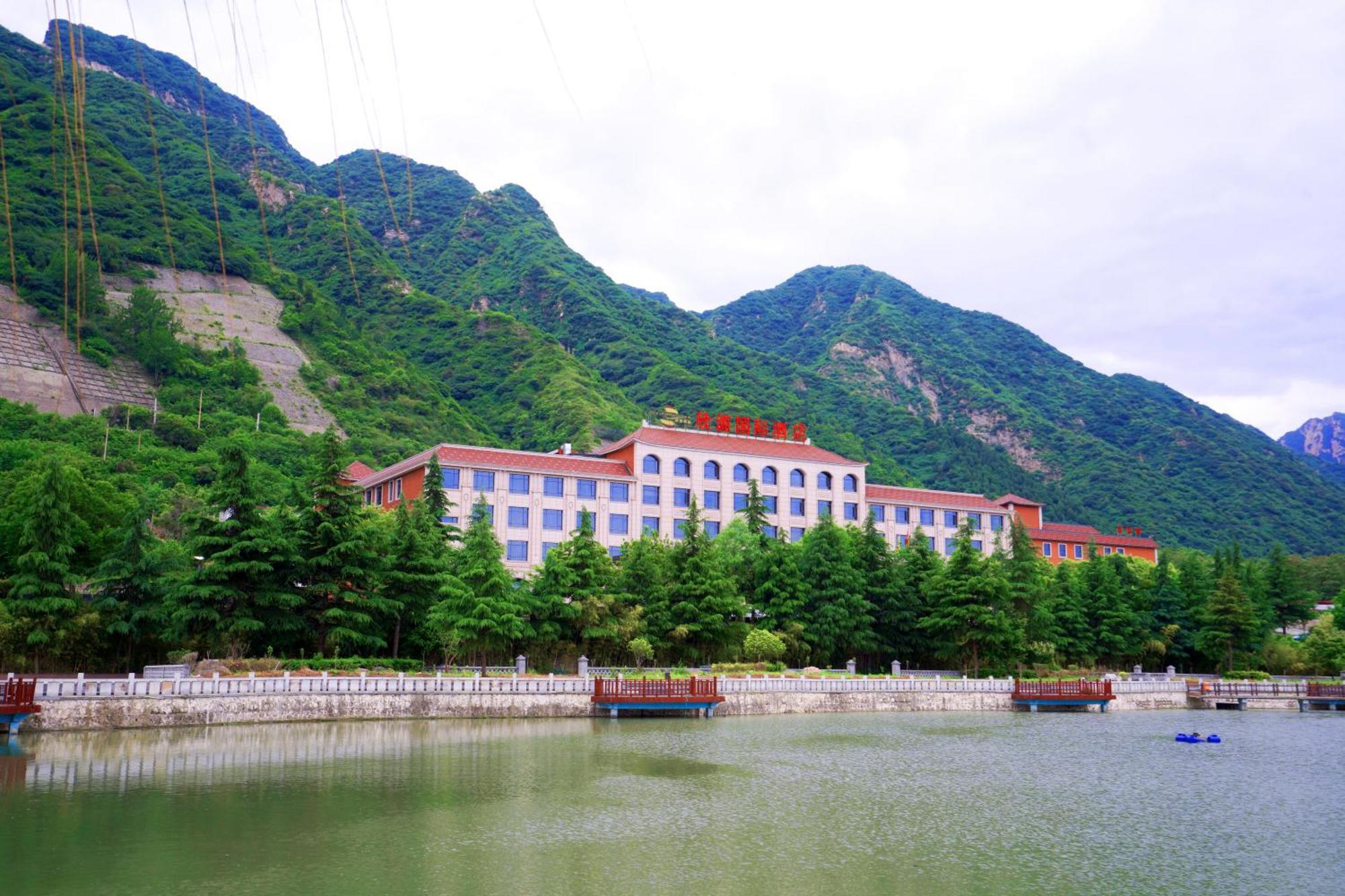 Huashan Xinghe International Hotel Huayin Bagian luar foto