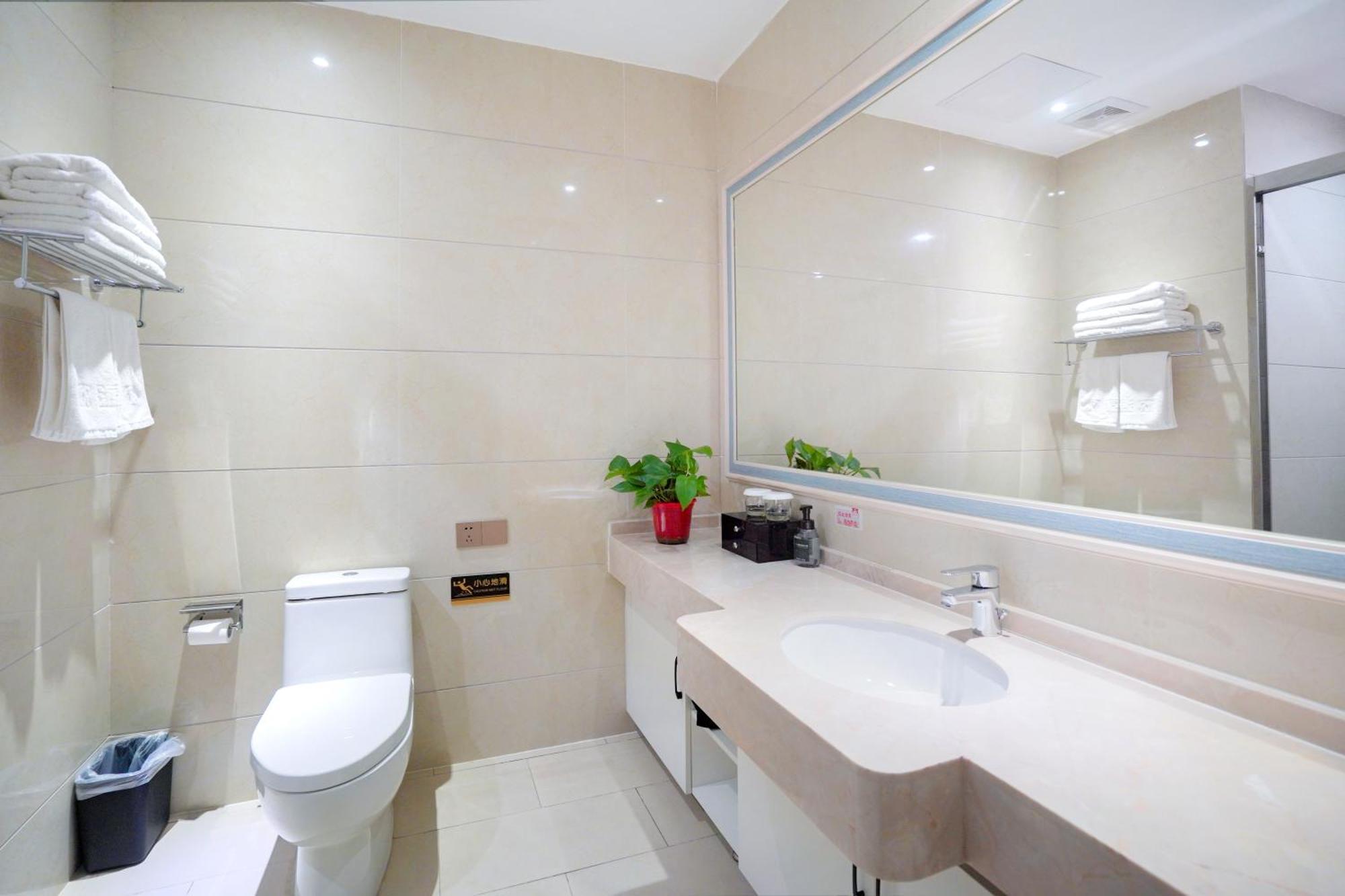 Huashan Xinghe International Hotel Huayin Bagian luar foto